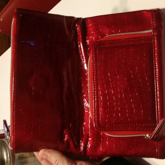 KENNETH COLE wristlet - Picture 2 of 5